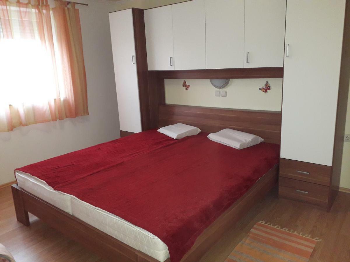 Apartments Rajka Lopar Exterior photo