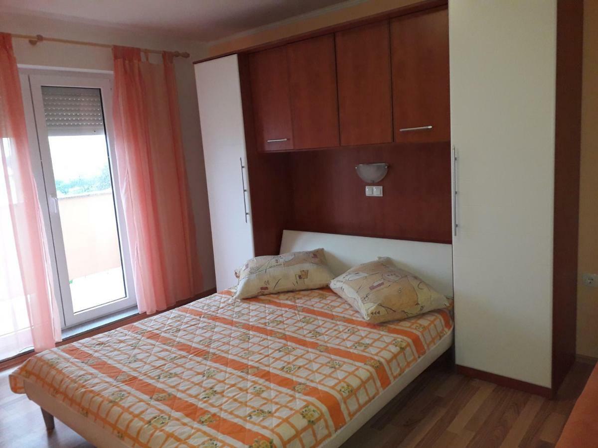 Apartments Rajka Lopar Exterior photo